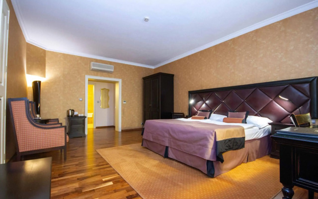 Skaritz Hotel & Residence