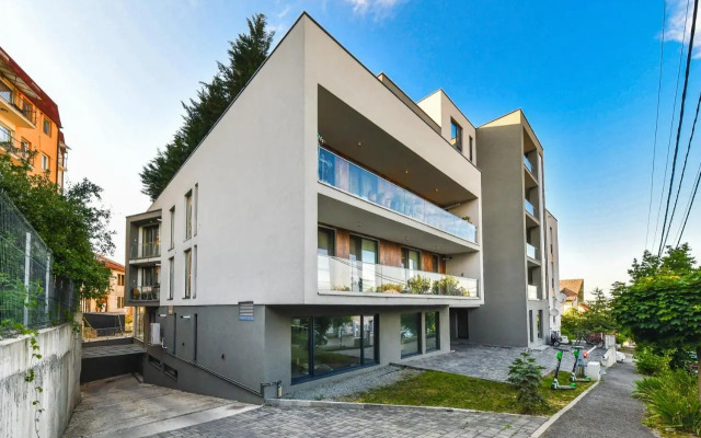 Stylish Ground Floor Apartment