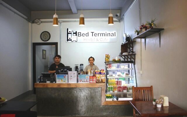 My Box Hostel & Cafe