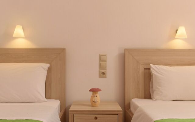 Nikos Hotel