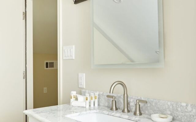 Sonder — Piety House