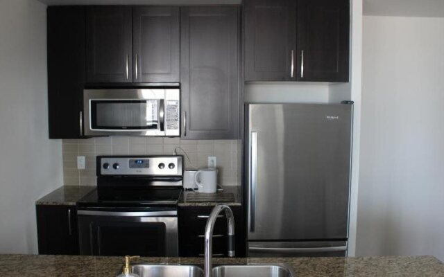 Deluxe Corner Suite - By Elite Suites