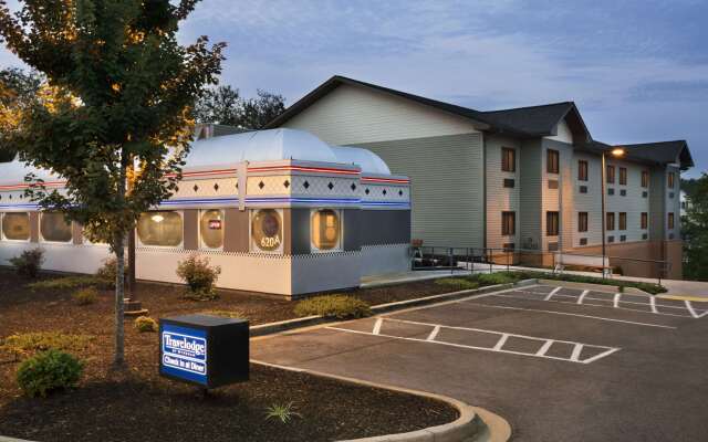 Travelodge by Wyndham Brunswick near Frederick