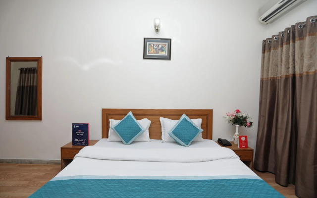 Capital O 14451 The residency