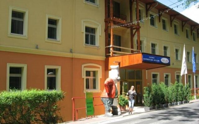 Hotel Mir-Jan SPA