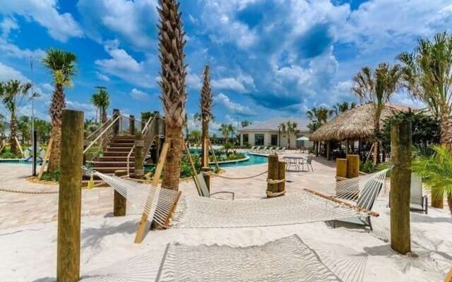 Beautiful 4Bd Pool TH, Storey Lake-4815DS