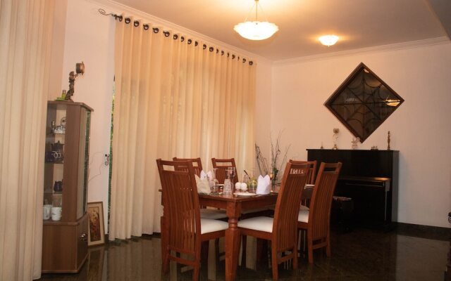 Holistic Villas River