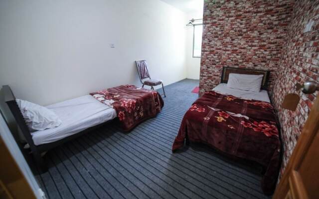 Yak Sarai Hotel
