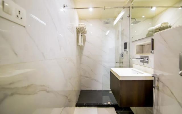 The Onyx by OYO Rooms