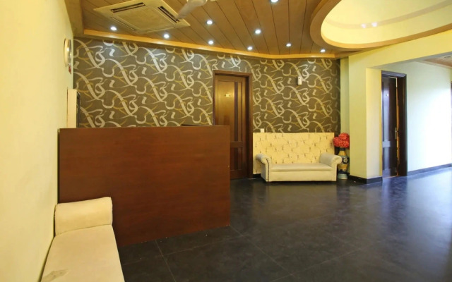 OYO 8261 near Artemis Hospital