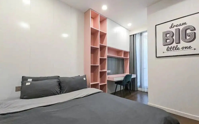 The Metropole The Galleria The Crest