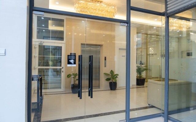 Hampton Suites