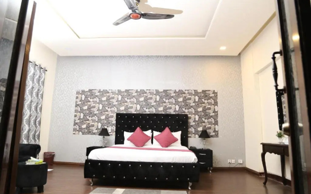 Westin Suites Guest House