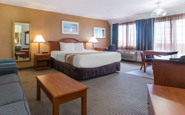 Quality Inn & Suites Crescent City Redwood Coast