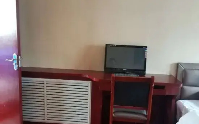 Yanchuan Qinglong Business Hotel