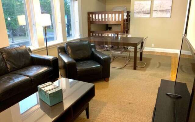 Professional Three Bedroom Condo Suite