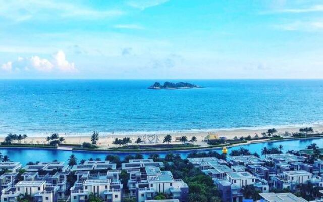 Stay in Yangjiang. Come see the Beach House