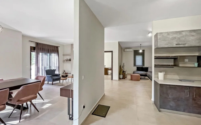 Luxury Rental Villa for 14 People