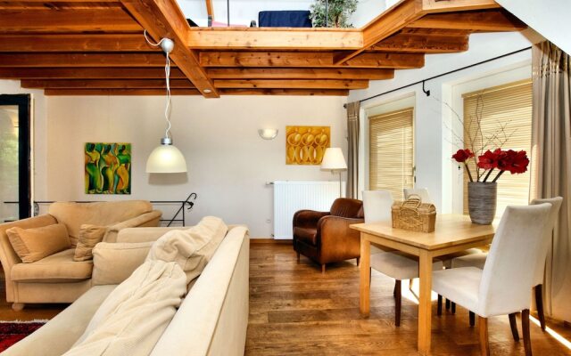 A Beautifully Furnished, Traditional Holiday Home