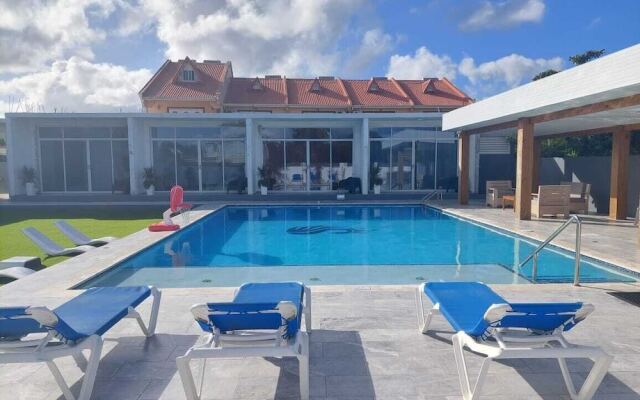 Luxury 5BD Loft in Prime Location
