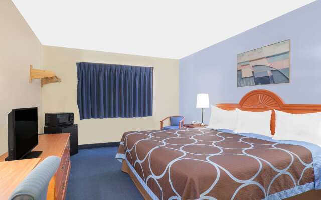 Super 8 by Wyndham Middletown