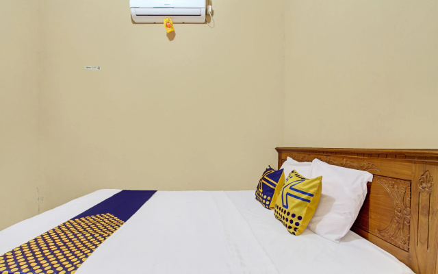 Hotel O Timoti Guest House – Guest Rooms – Sleman