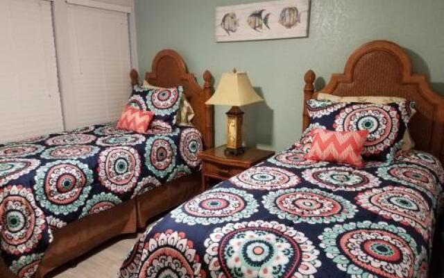 2BR/1BA Vacation Rental - Sienna Park