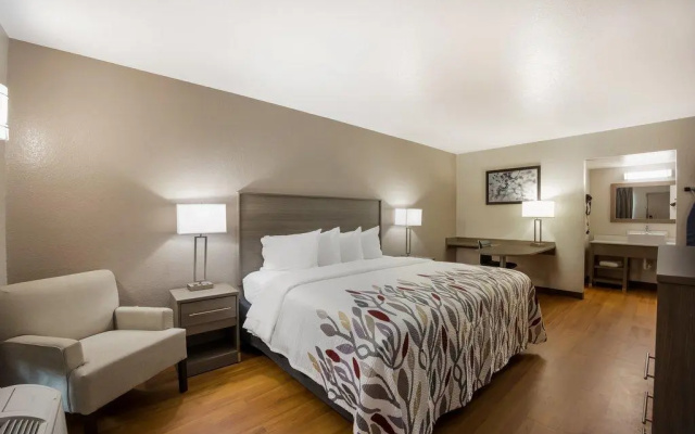 Red Roof Inn & Suites Thomasville