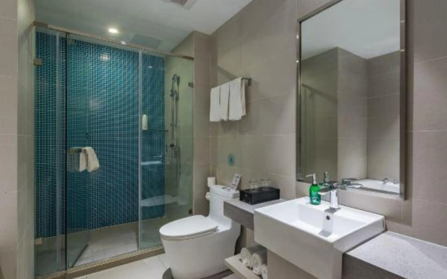 Home business hotel (suqian west lake road bus station)