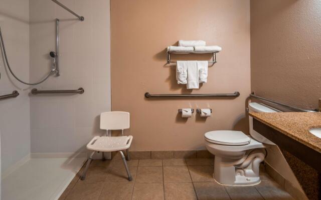 Best Western Plus Bradenton Hotel & Suites
