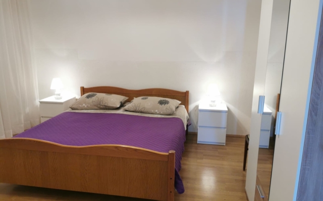 Apartment Marija - 10 m from pebble beach: A1 Trogir, Riviera Trogir