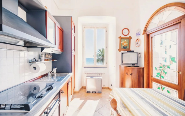 Appartamento fronte mare a Ospedaletti