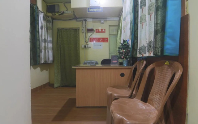 OYO 18330 Stay At Jo's Guest House