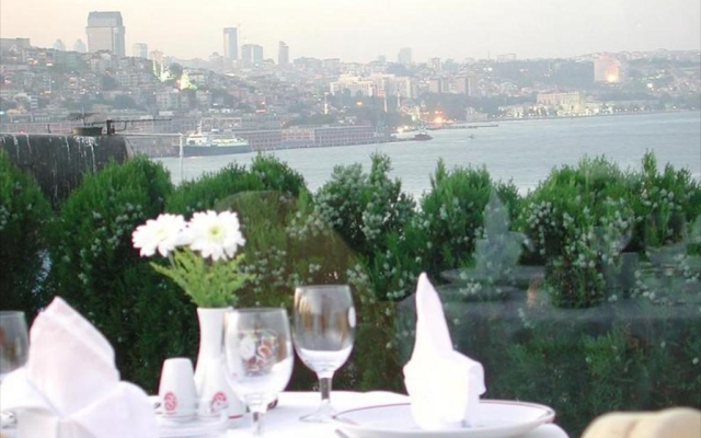 Seres Hotel Old City