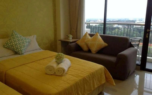 Beverly Dago Apartment