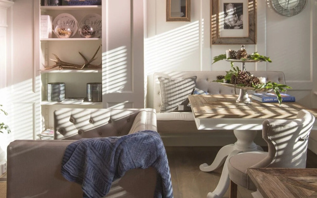 Zenzez Hotel & Lounge
