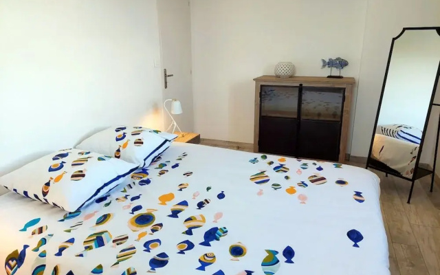 Holiday Home in Plonevez Porzay