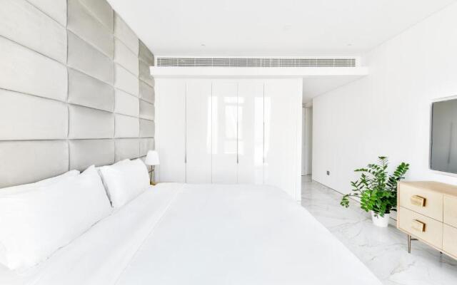 Lux 2 BR Apt With Bluewaters View