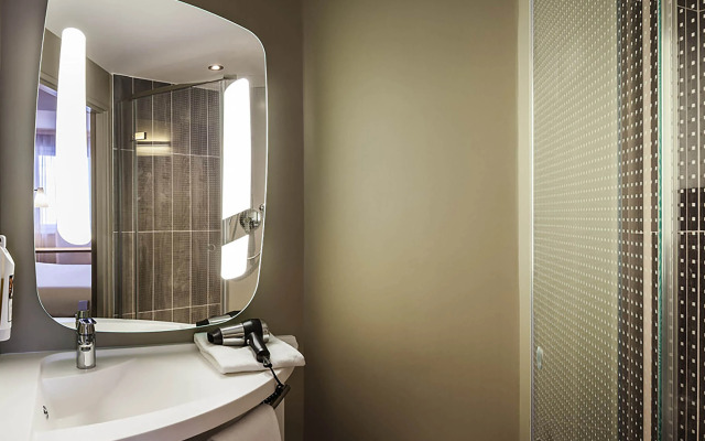ibis Sens Hotel