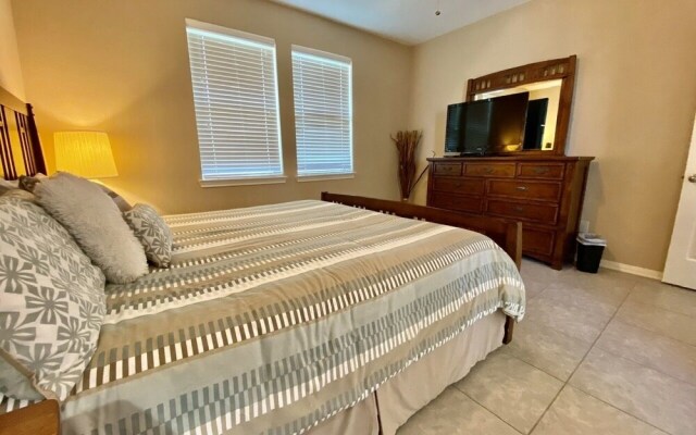 Janie's by RedAwning