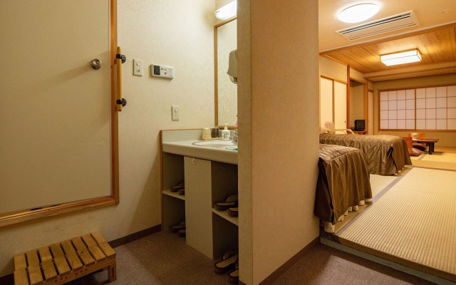 Yudanaka Ryokan Hakura