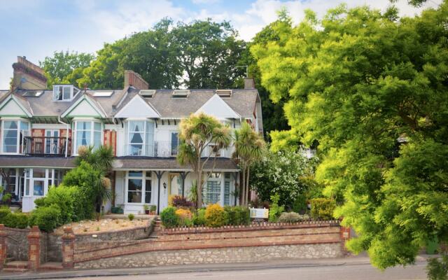 Avron House