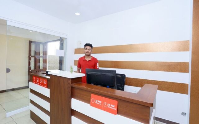 OYO 25012 Kv Suites