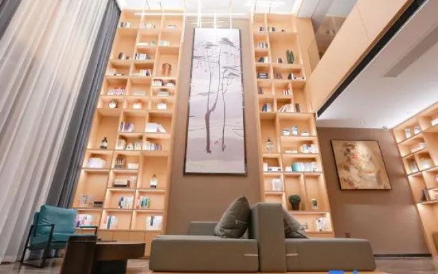 Yichun Meishu Hotel