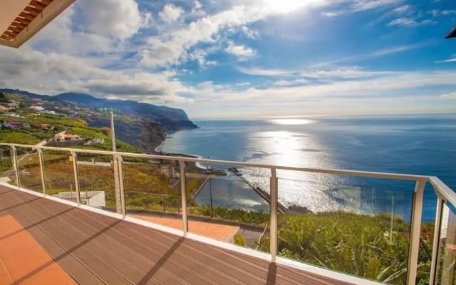 Benoni House by Stay Madeira Island