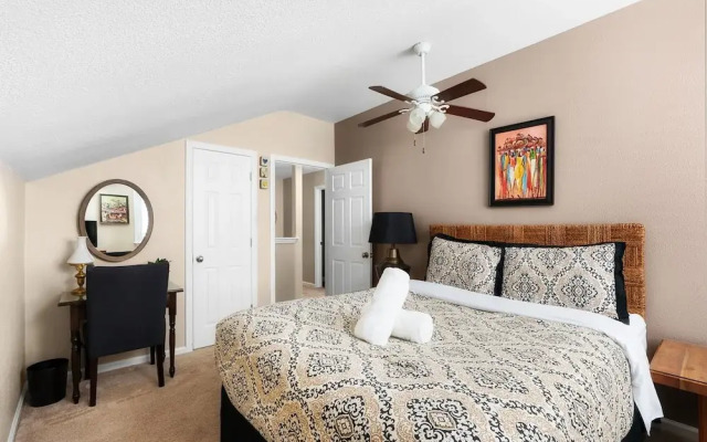 Luxury 5-Bedroom Stay W Pool Spa  Grill