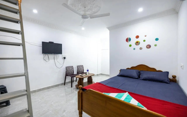 Sri Sai Holiday Inn