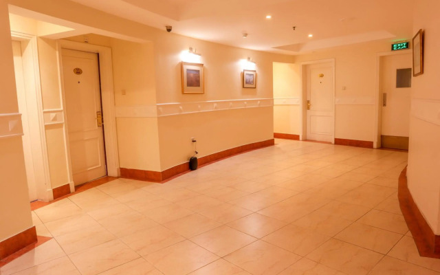 Happy Days Hotel