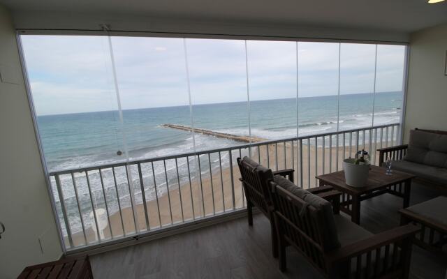 Sea front - Stunning views