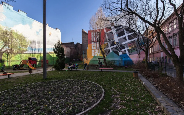 Town Hall Apart-hotel